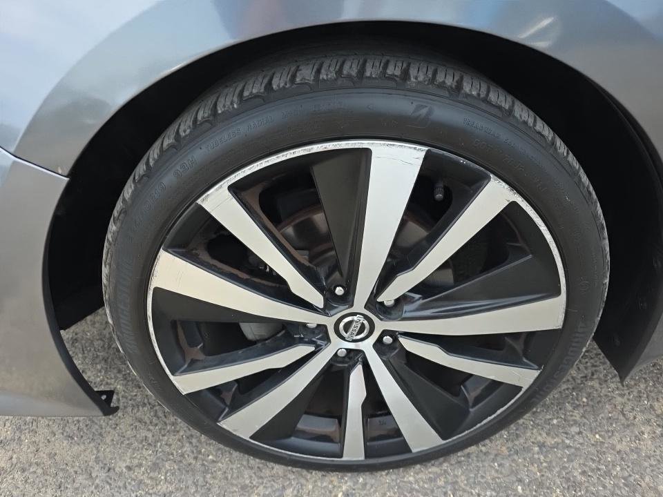 Used 2020 Nissan Altima 2.5 Platinum AWD/4WD image 11