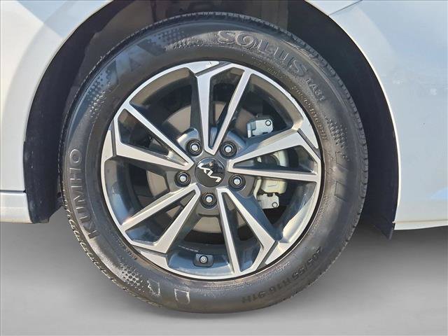 Used 2023 Kia Forte LXS w/ LXS Technology Package FWD image 23