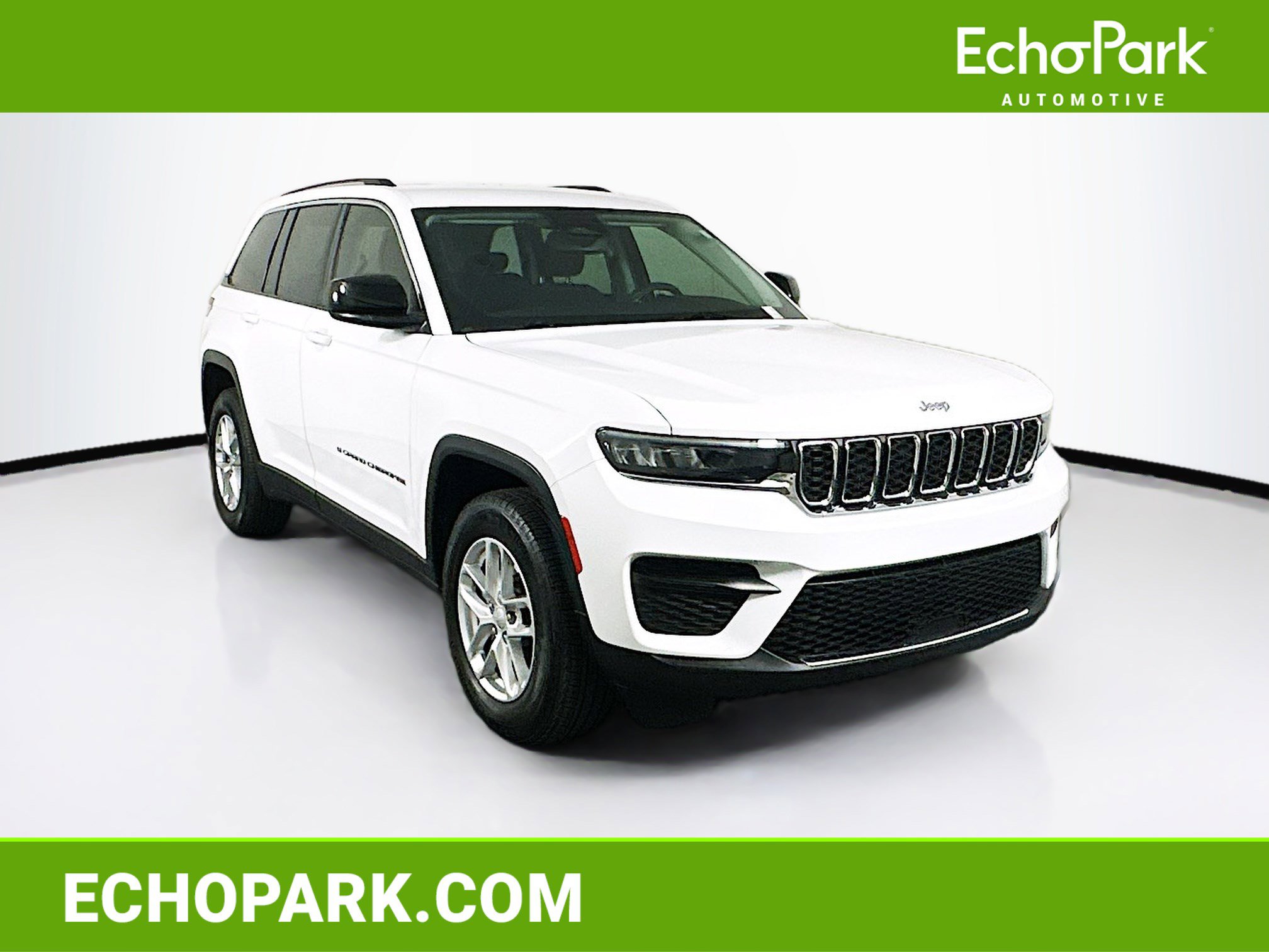 Used 2023 Jeep Grand Cherokee Laredo w/ Trailer Tow Prep Group (B)