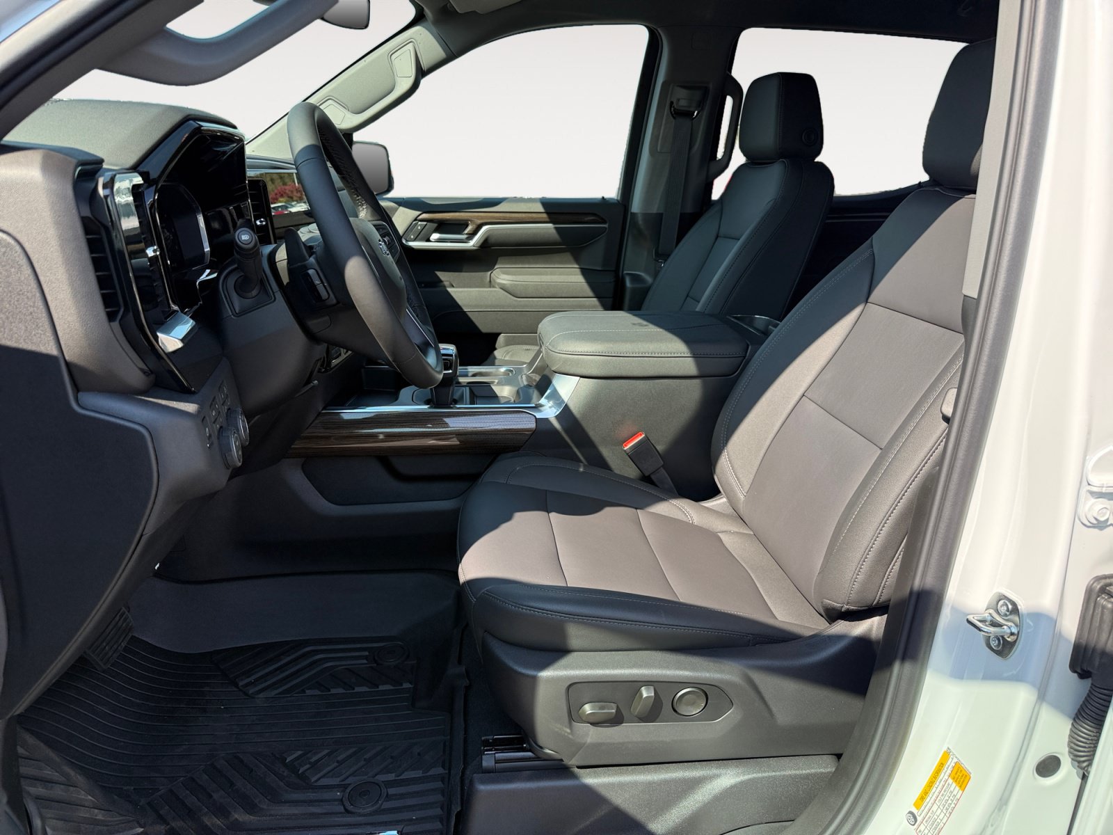 New 2026 Chevrolet Silverado 1500 RST w/ RST All Star Premium Package AWD/4WD image 10