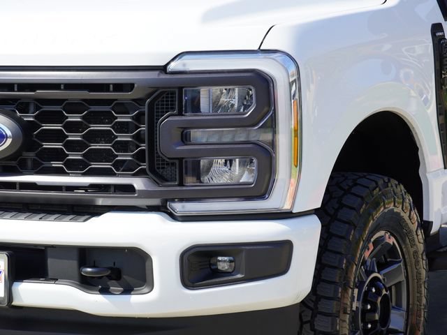 Used 2024 Ford F250 Lariat w/ Sport Appearance Package AWD/4WD image 8