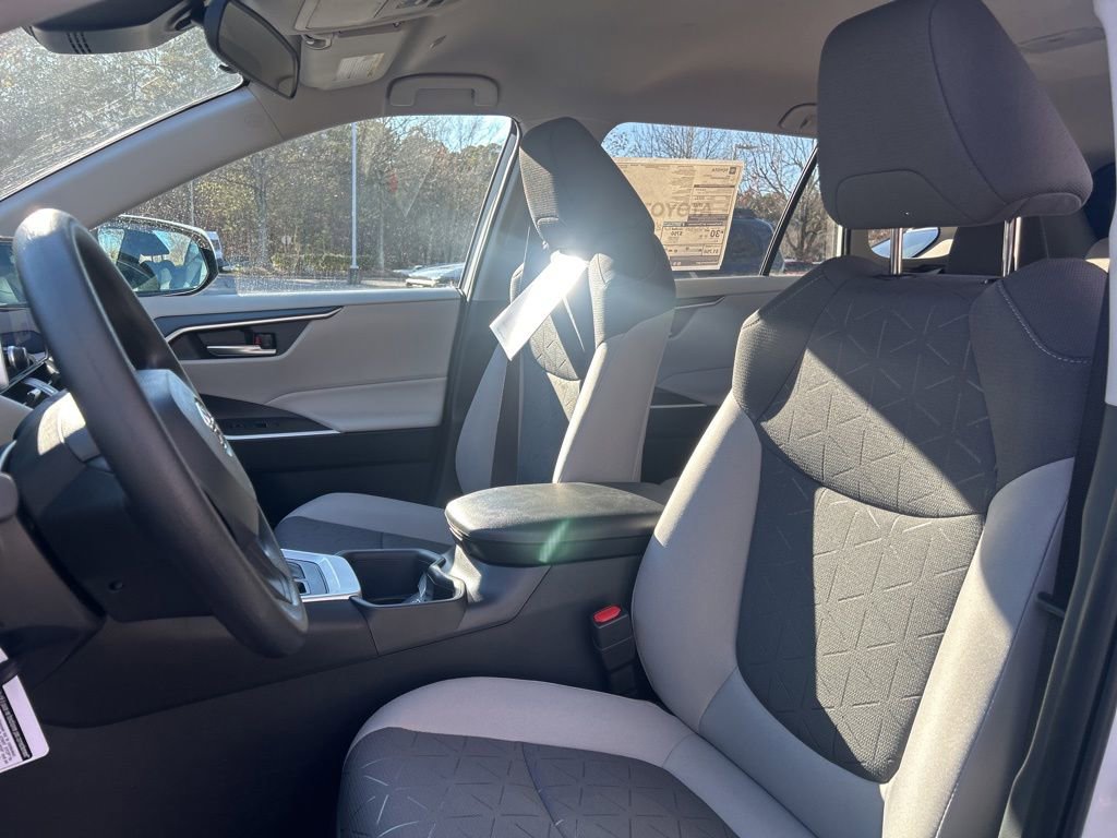 New 2025 Toyota RAV4 XLE image 3