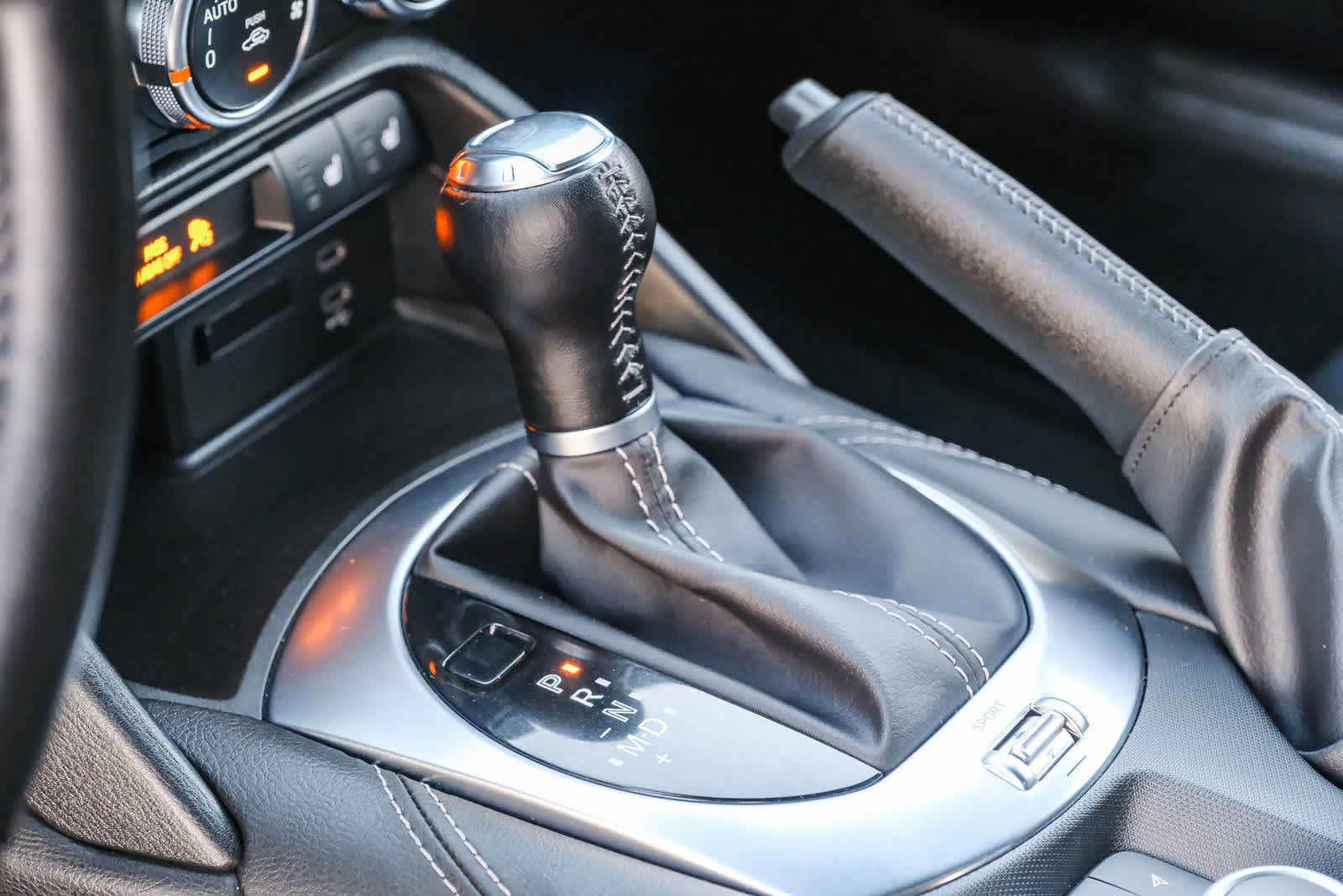 Used 2024 MAZDA MX-5 Miata Grand Touring w/ Weather Package RWD image 21