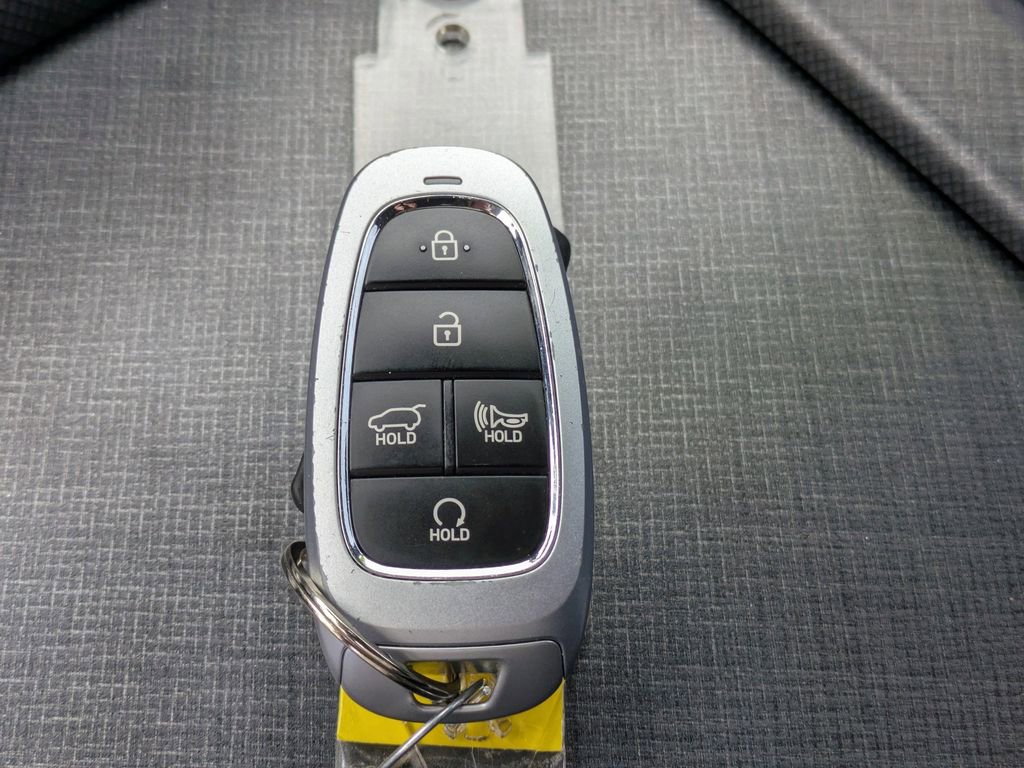 Used 2023 Hyundai Palisade Limited image 30