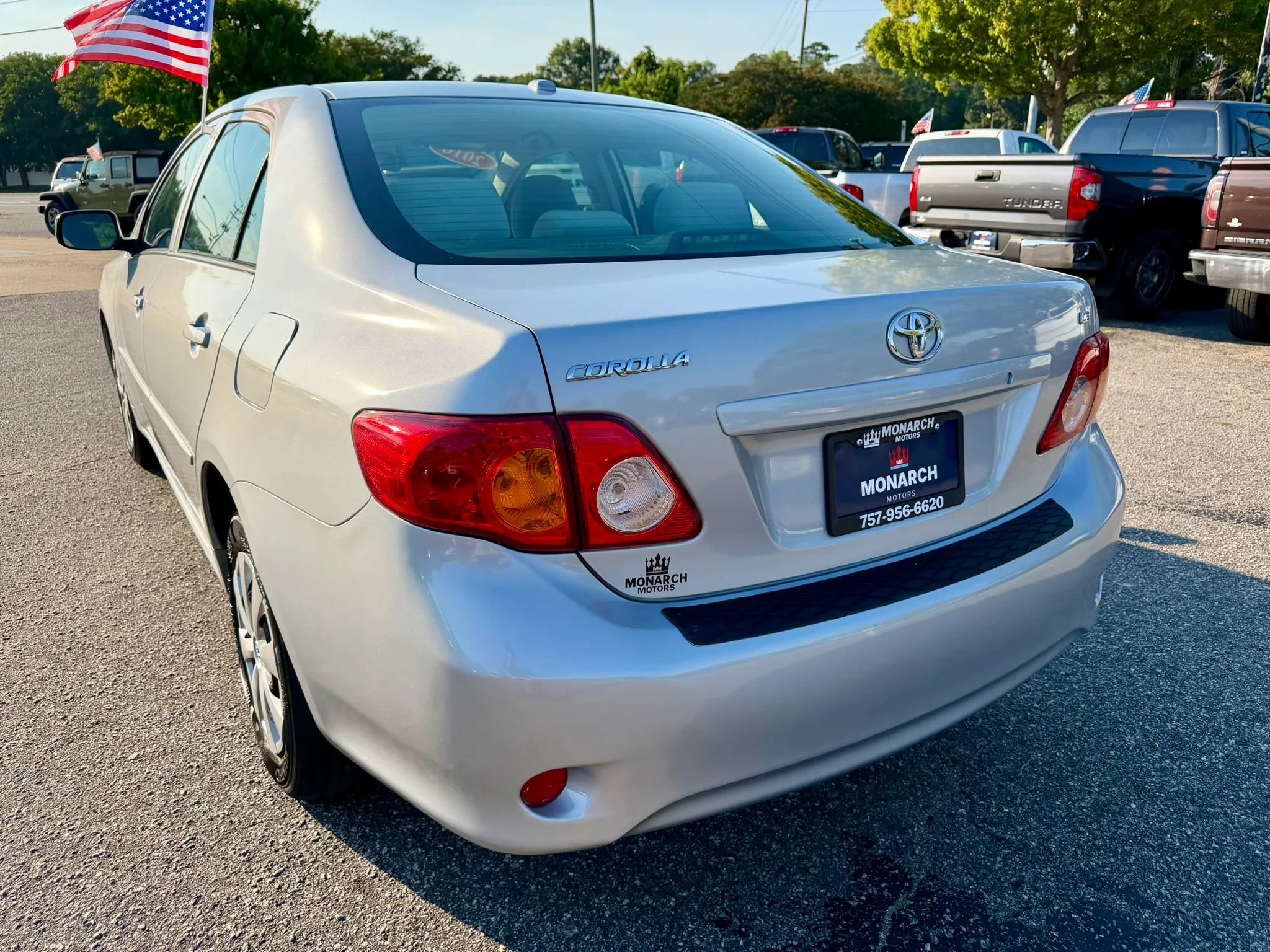 Used 2010 Toyota Corolla LE FWD image 3