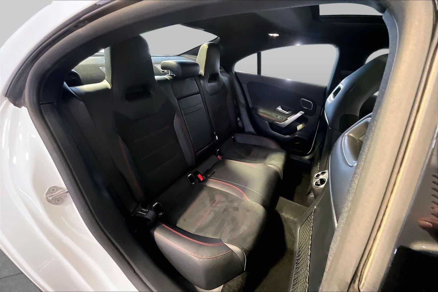 Used 2021 Mercedes-Benz CLA 250 4MATIC image 20