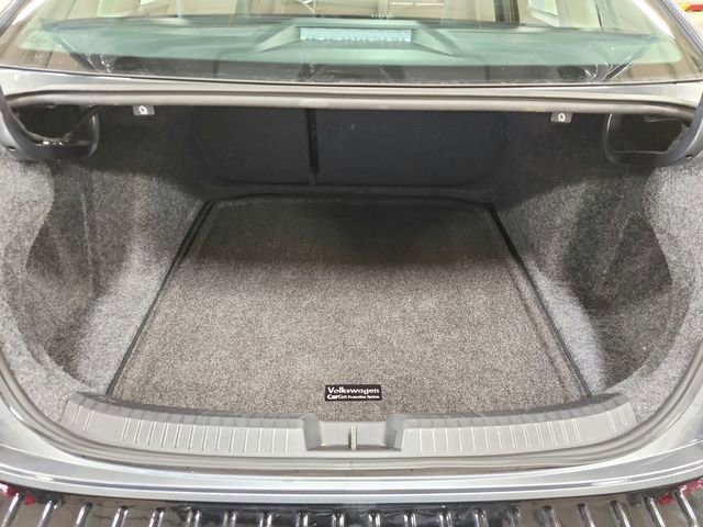 Used 2023 Volkswagen Jetta SE image 27