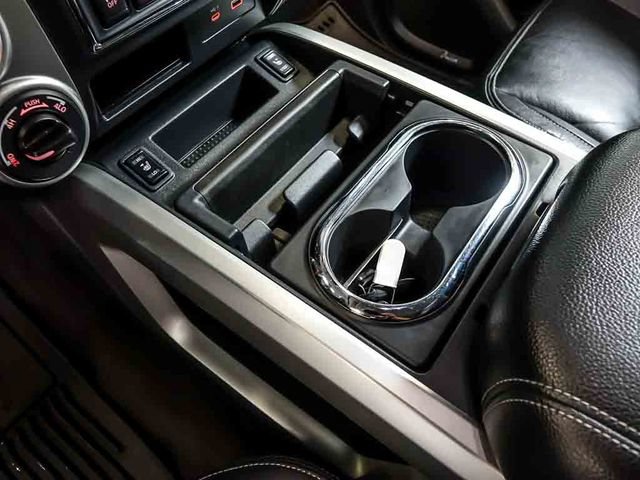 Used 2020 Nissan Titan SL AWD/4WD image 25
