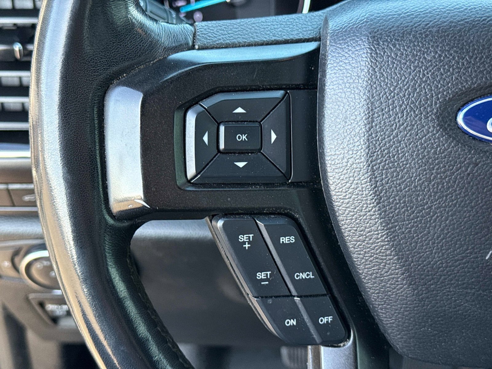 Used 2020 Ford Expedition Max Limited AWD/4WD image 32