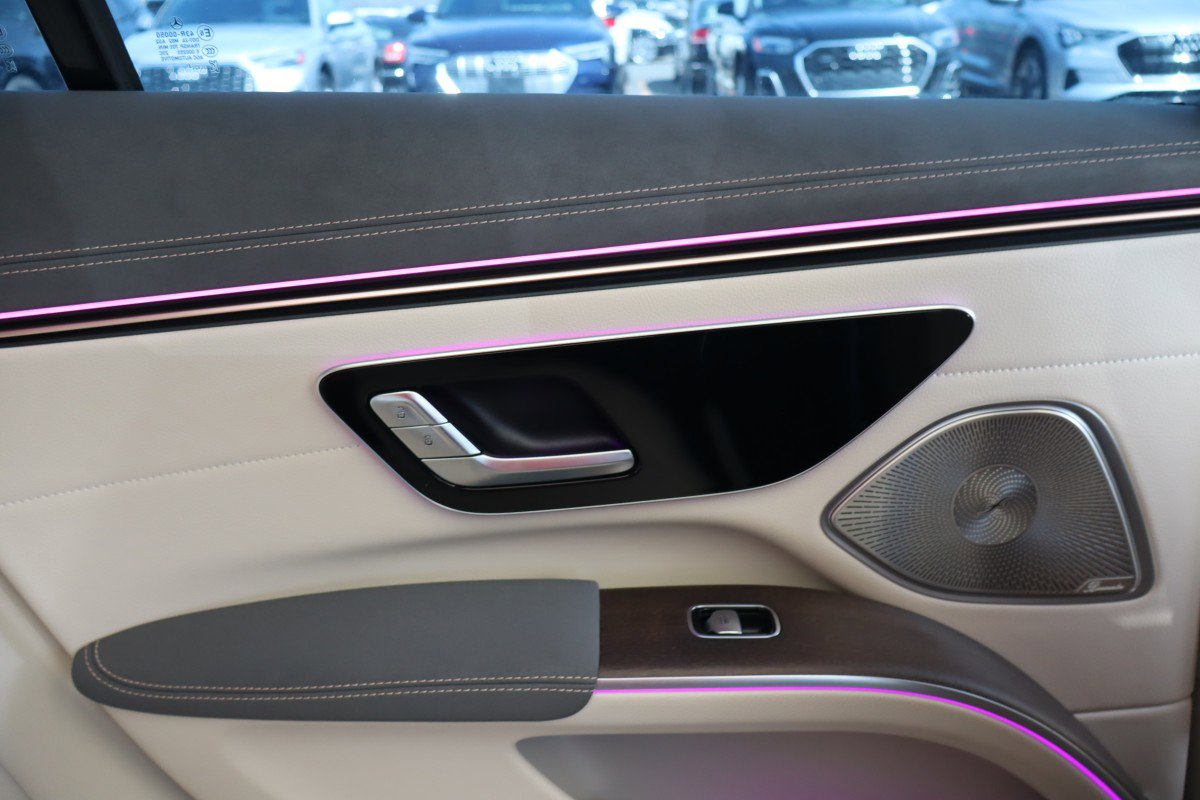 Used 2022 Mercedes-Benz EQS 580 4MATIC Sedan image 15