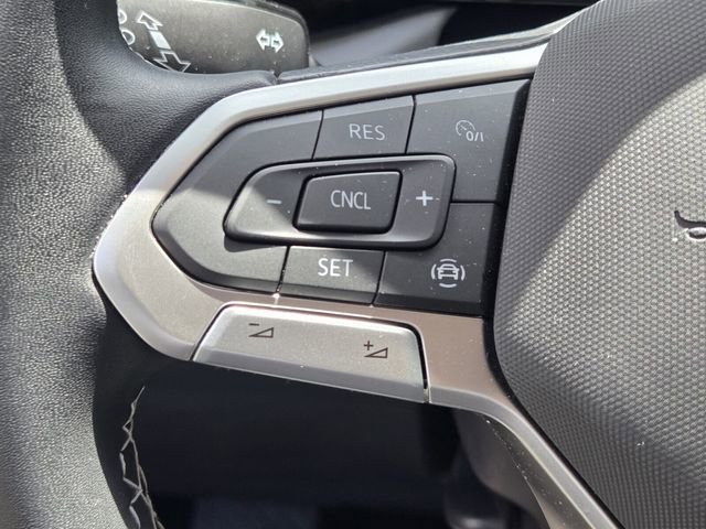 Certified 2023 Volkswagen Taos S FWD image 25
