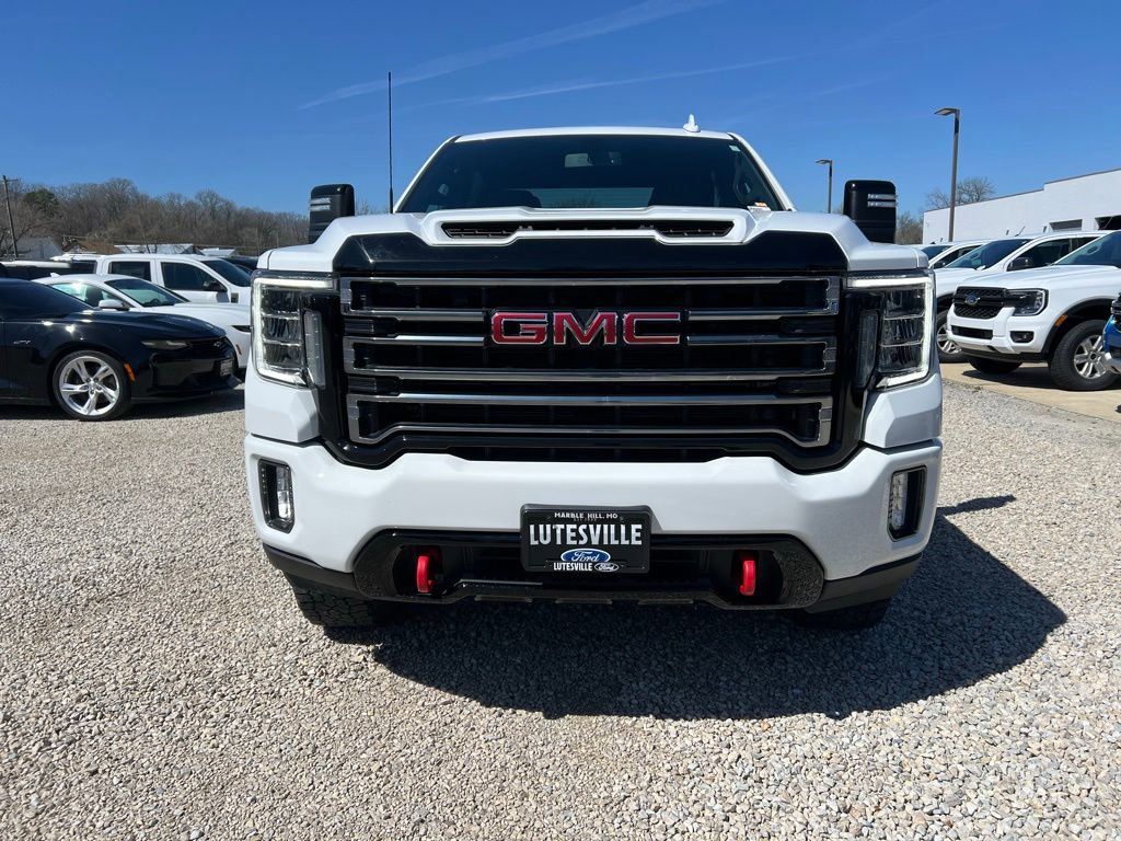 Used 2022 GMC Sierra 2500 AT4 image 2