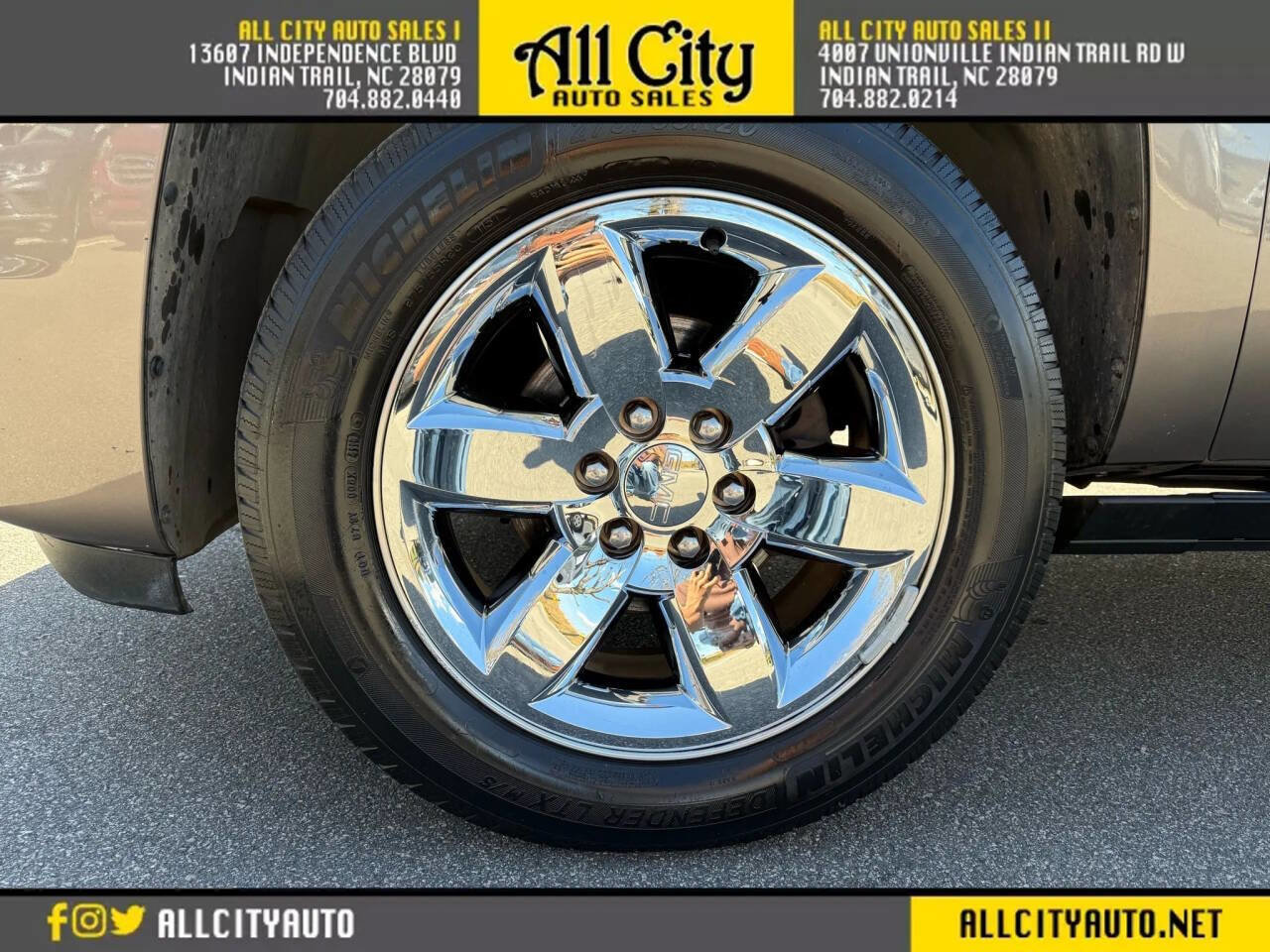 Used 2011 GMC Yukon XL SLT w/ SLT-2 Equipment Package RWD image 33