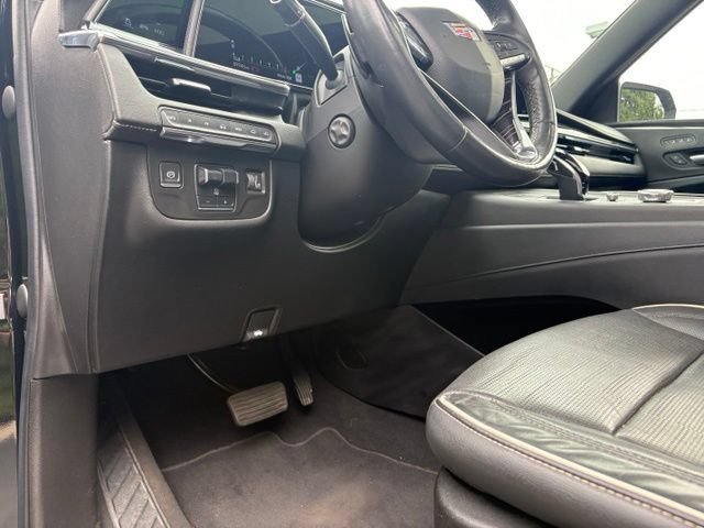Used 2021 Cadillac Escalade Sport w/ Driver Assist Tech Package AWD/4WD image 31