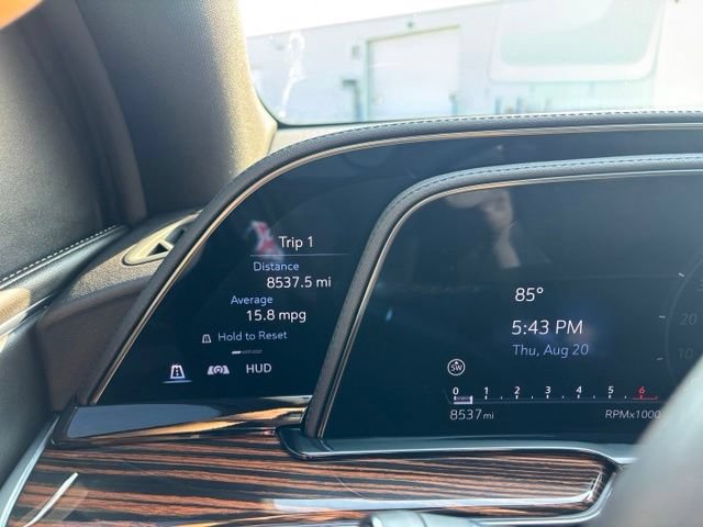 Certified 2024 Cadillac Escalade ESV Premium Luxury w/ Performance Package AWD/4WD image 10