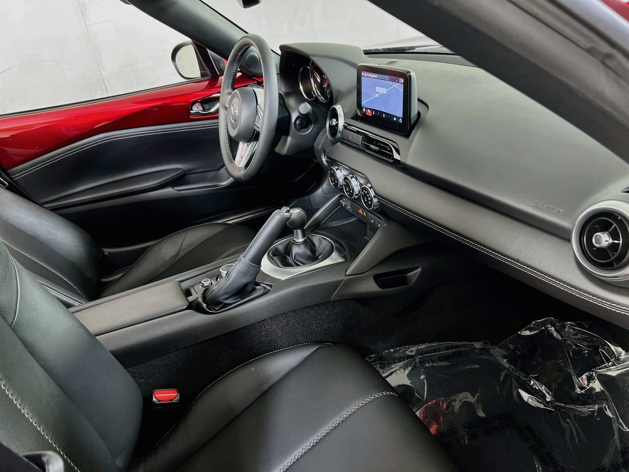 Used 2021 MAZDA MX-5 Miata RF Grand Touring RWD image 26