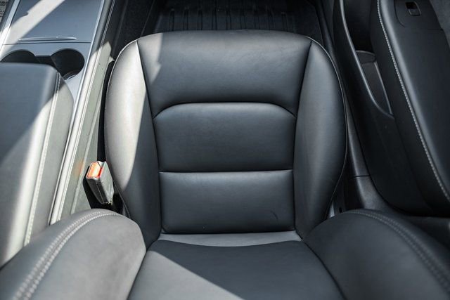 Used 2023 Tesla Model 3 Performance image 18