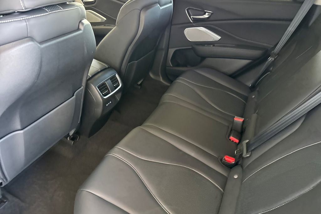 Certified 2025 Acura RDX SH-AWD w/ Technology Package image 5