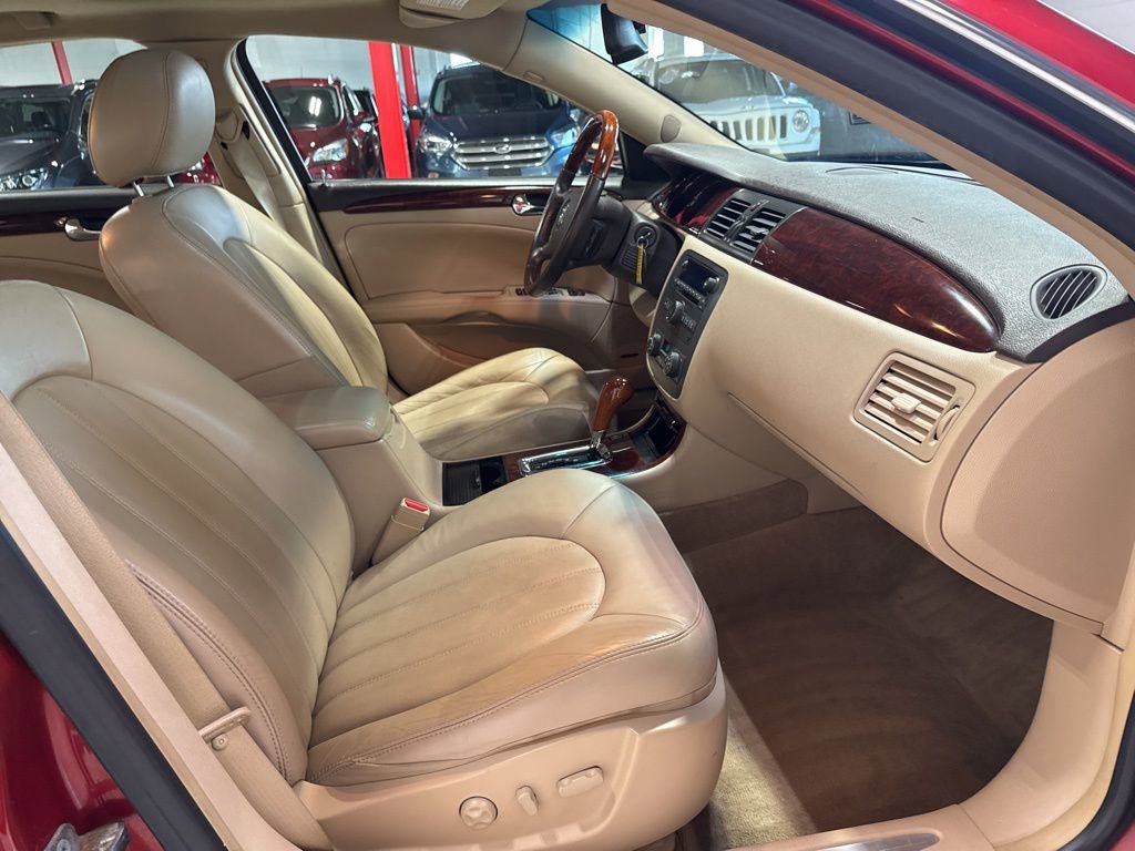 Used 2009 Buick Lucerne CXL FWD image 36