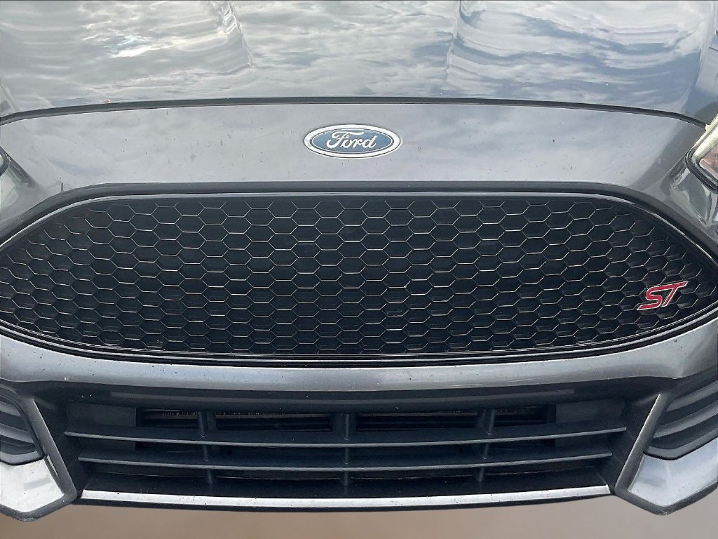 Used 2018 Ford Focus ST FWD image 33
