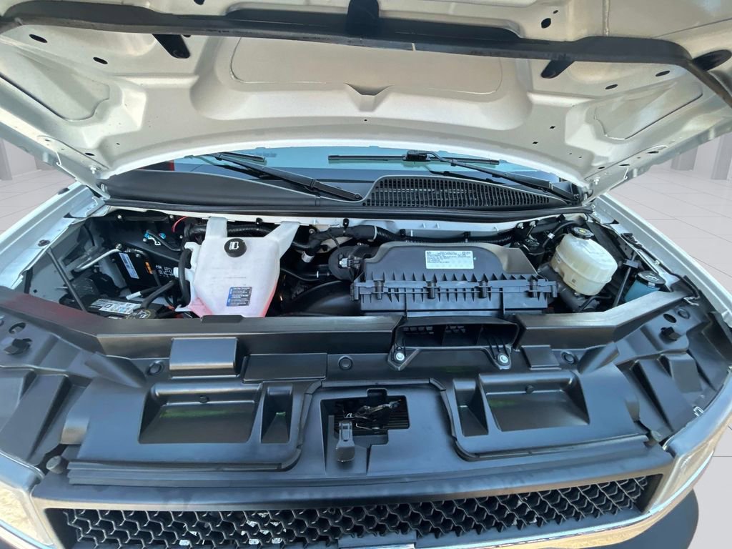 Used 2024 Chevrolet Express 2500 w/ Driver Convenience Package image 11