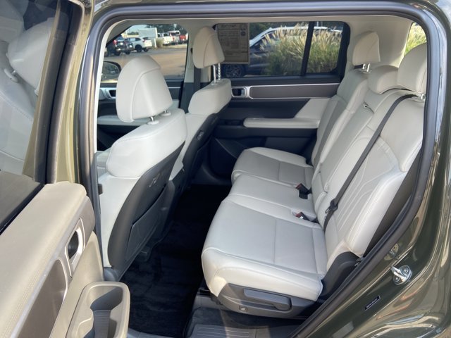 Used 2024 Hyundai Santa Fe SEL FWD image 51