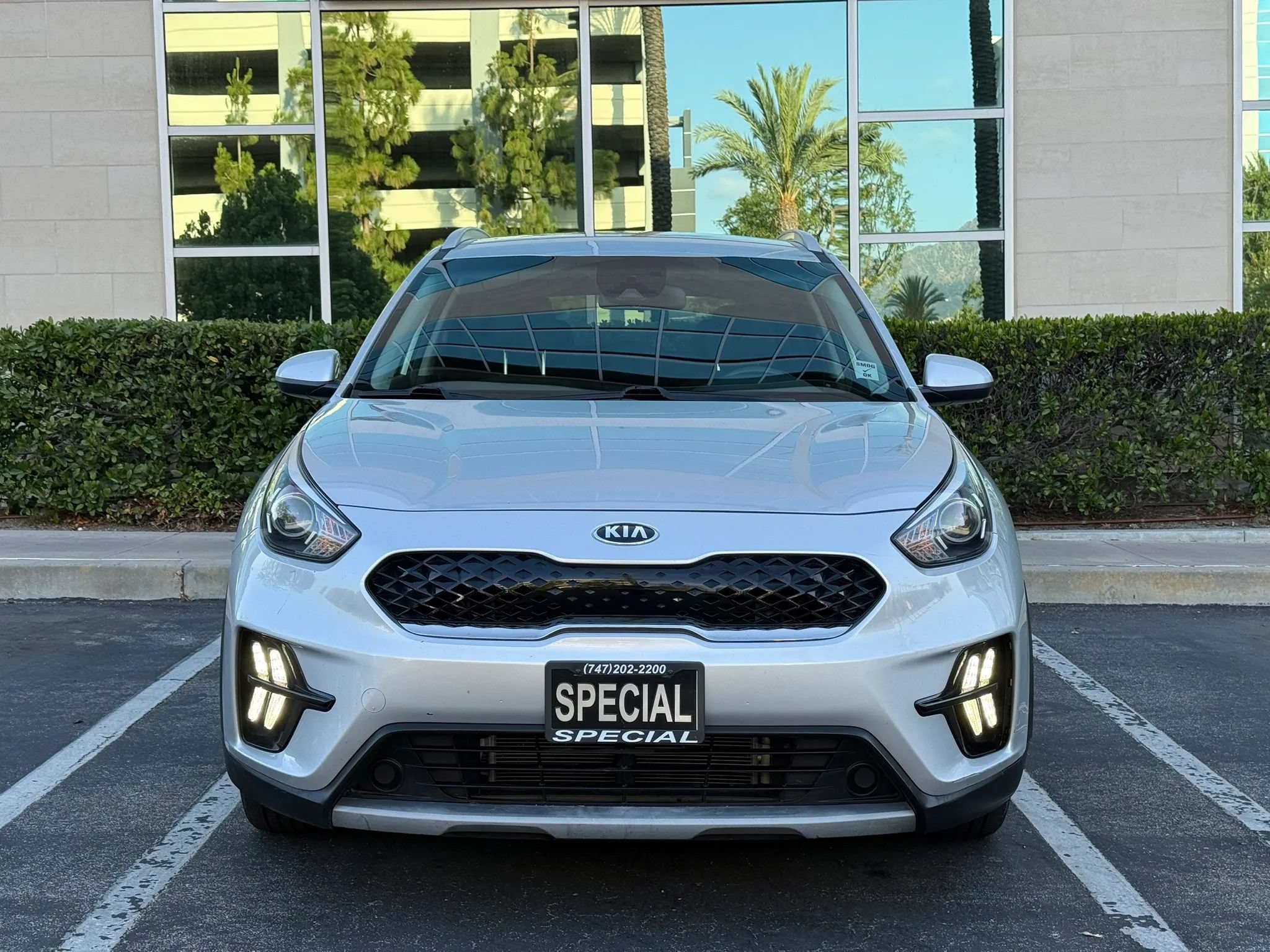 Used 2021 Kia Niro LXS FWD image 8