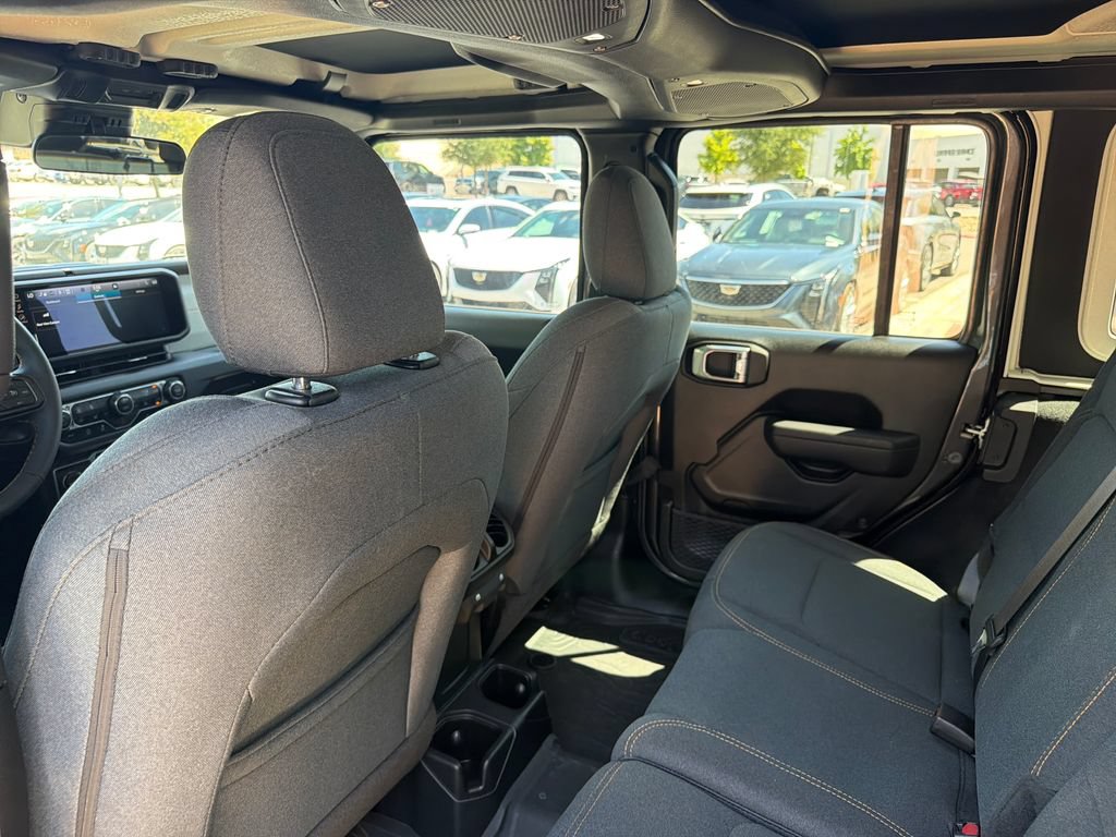 Used 2024 Jeep Wrangler Unlimited Sport AWD/4WD image 38