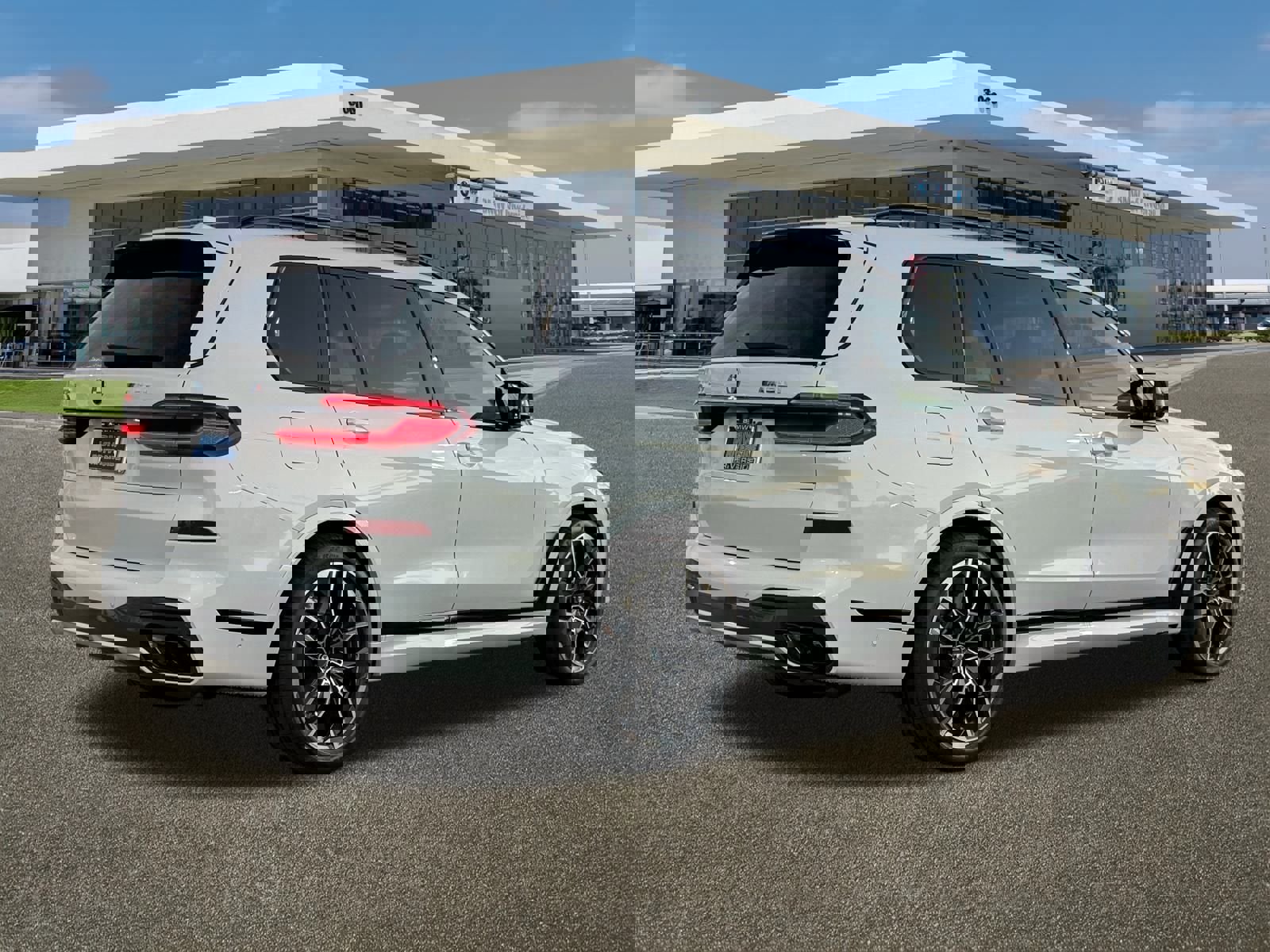 New 2026 BMW X7 M60i w/ Executive Package image 11