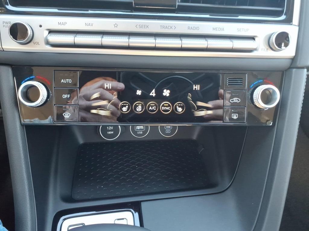 New 2026 Genesis G70 2.5T AWD/4WD image 22