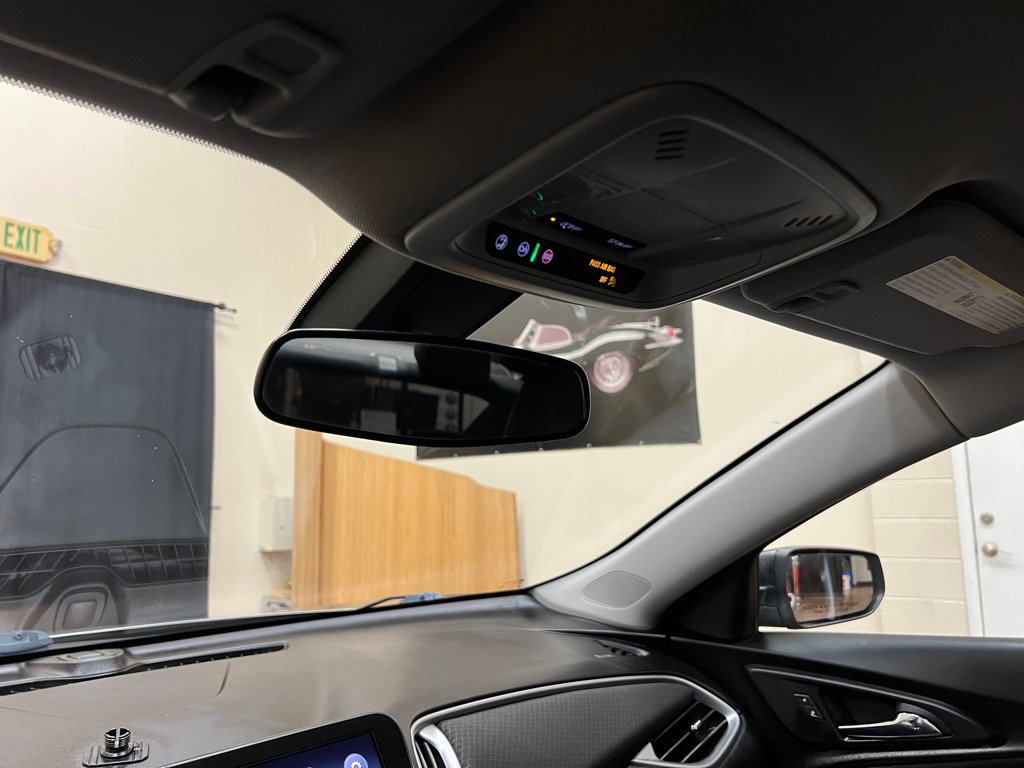 Used 2022 Chevrolet Malibu RS FWD image 37