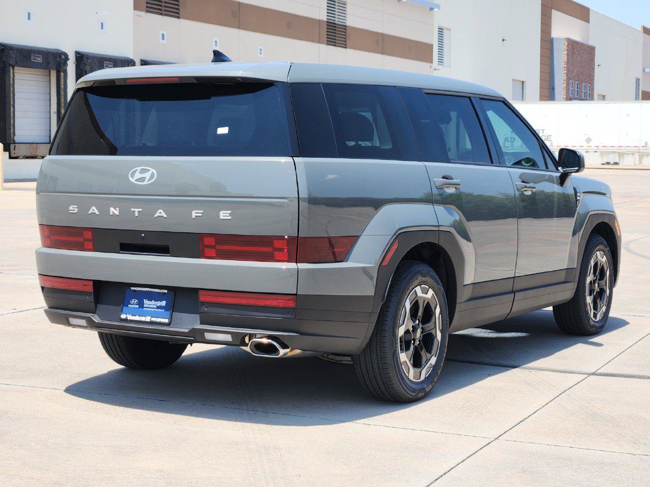 New 2027 Hyundai Santa Fe SE FWD image 4