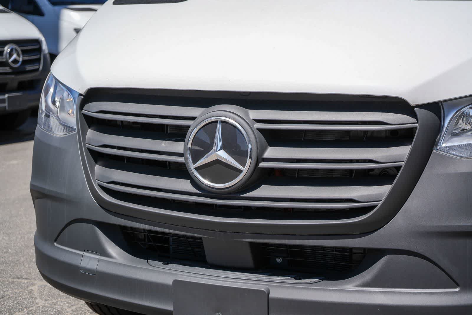 New 2025 Mercedes-Benz eSprinter 170 Cargo image 6