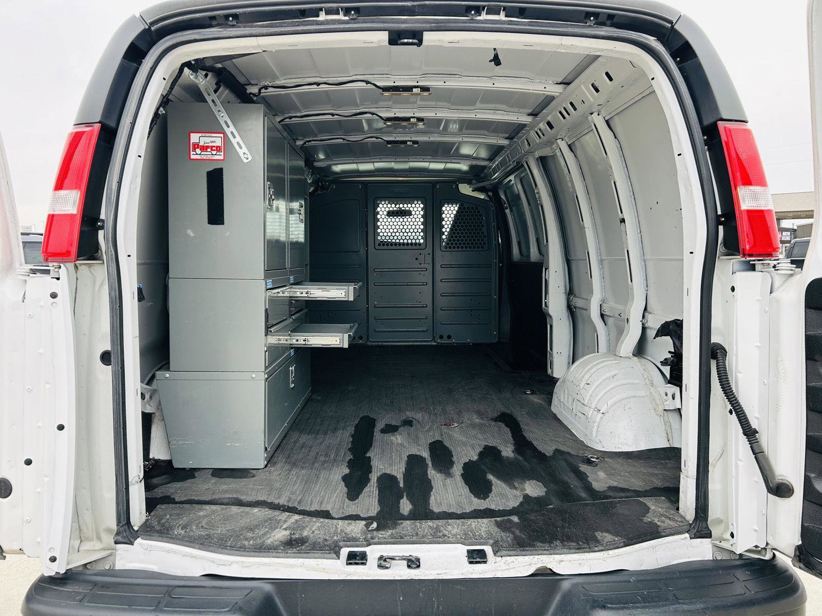 Used 2020 GMC Savana 2500 Extended w/ Driver Convenience Package image 15