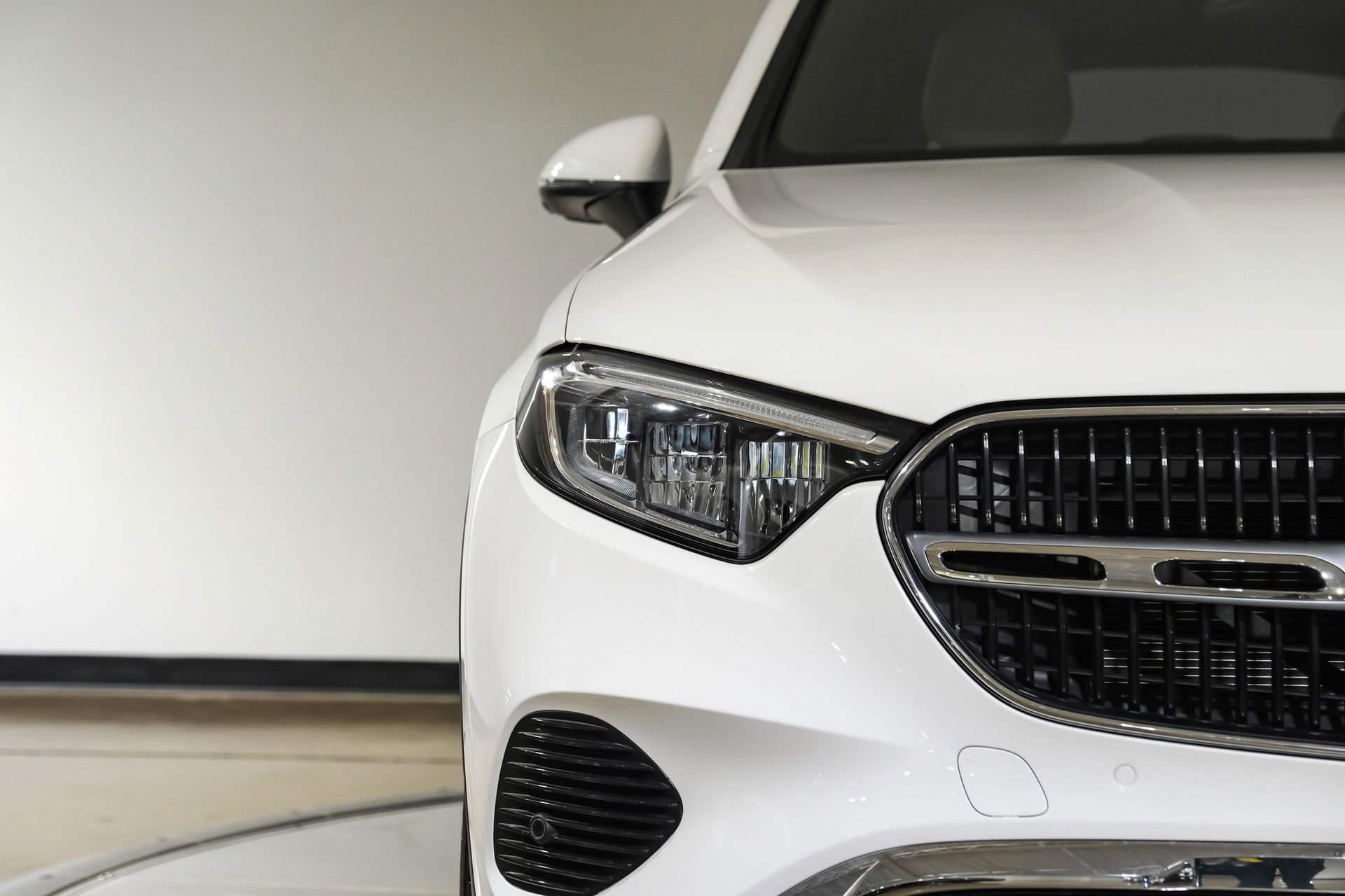 Used 2024 Mercedes-Benz GLC 300 image 44