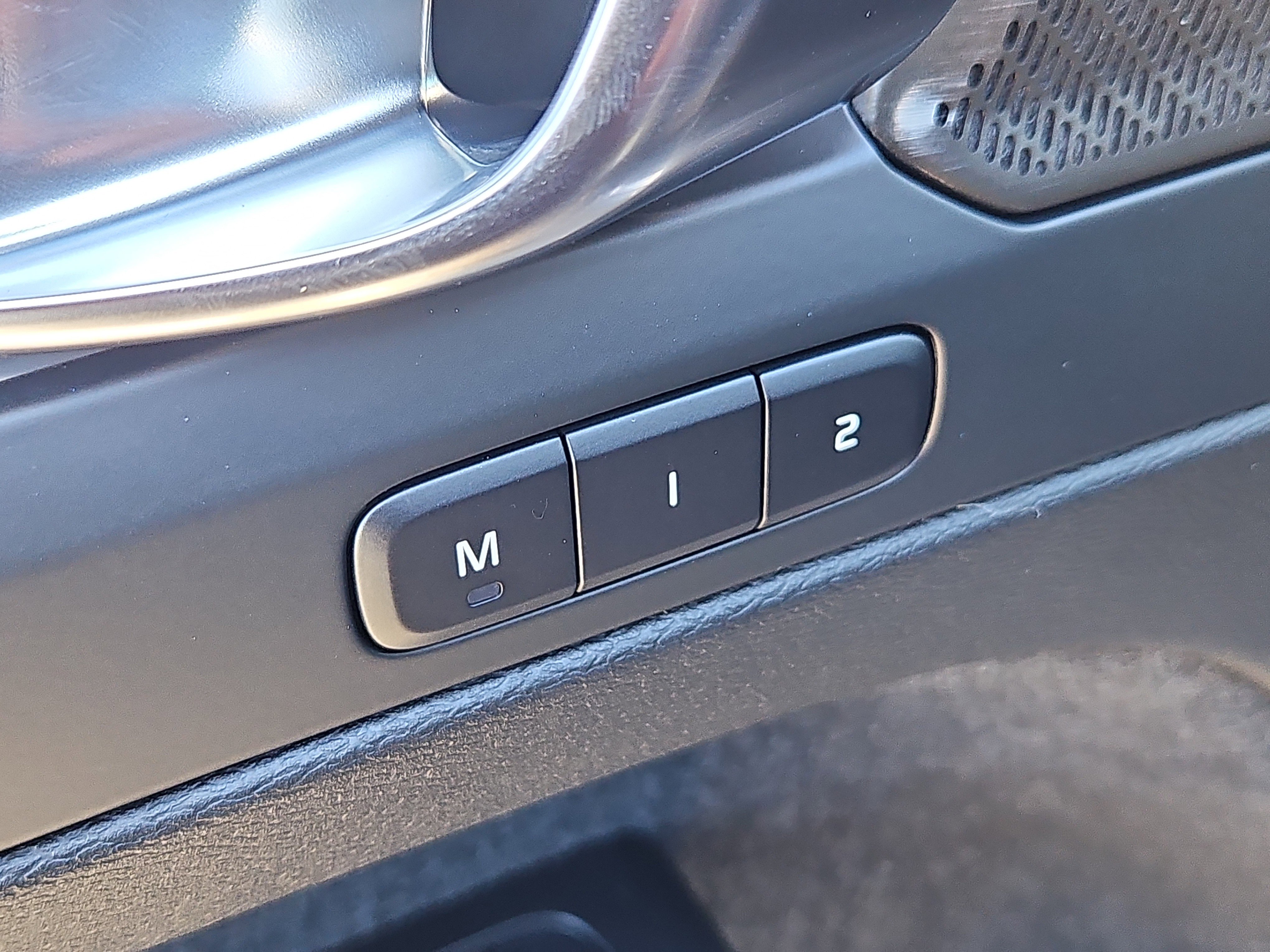 New 2026 Volvo XC40 B5 Ultra w/ Protection Package Premier image 10