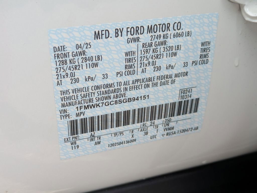 Used 2025 Ford Explorer ST RWD image 30