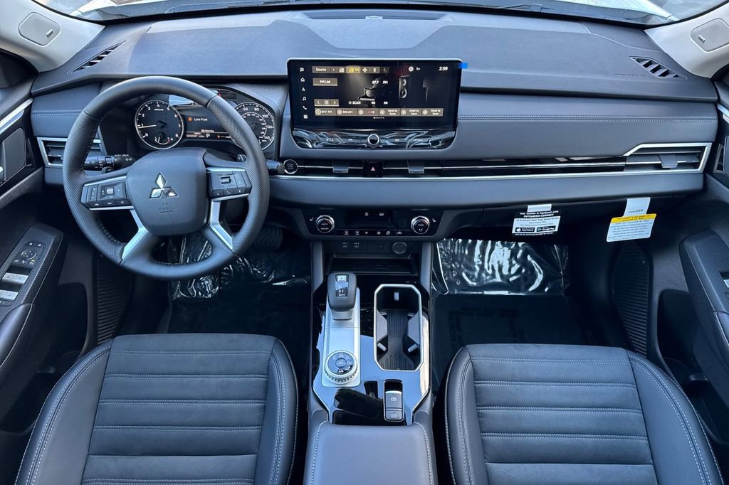 New 2026 Mitsubishi Outlander AWD image 13