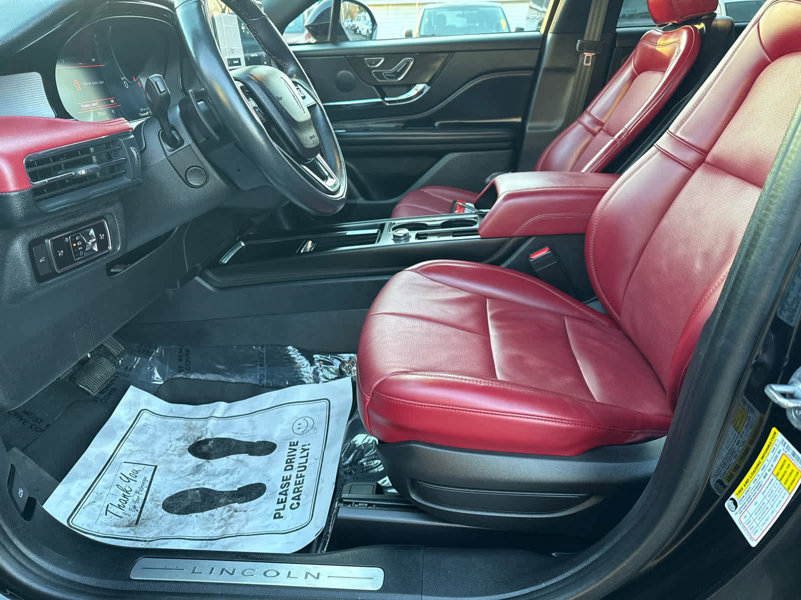 Used 2023 Lincoln Corsair Reserve w/ Equipment Group 201A image 11