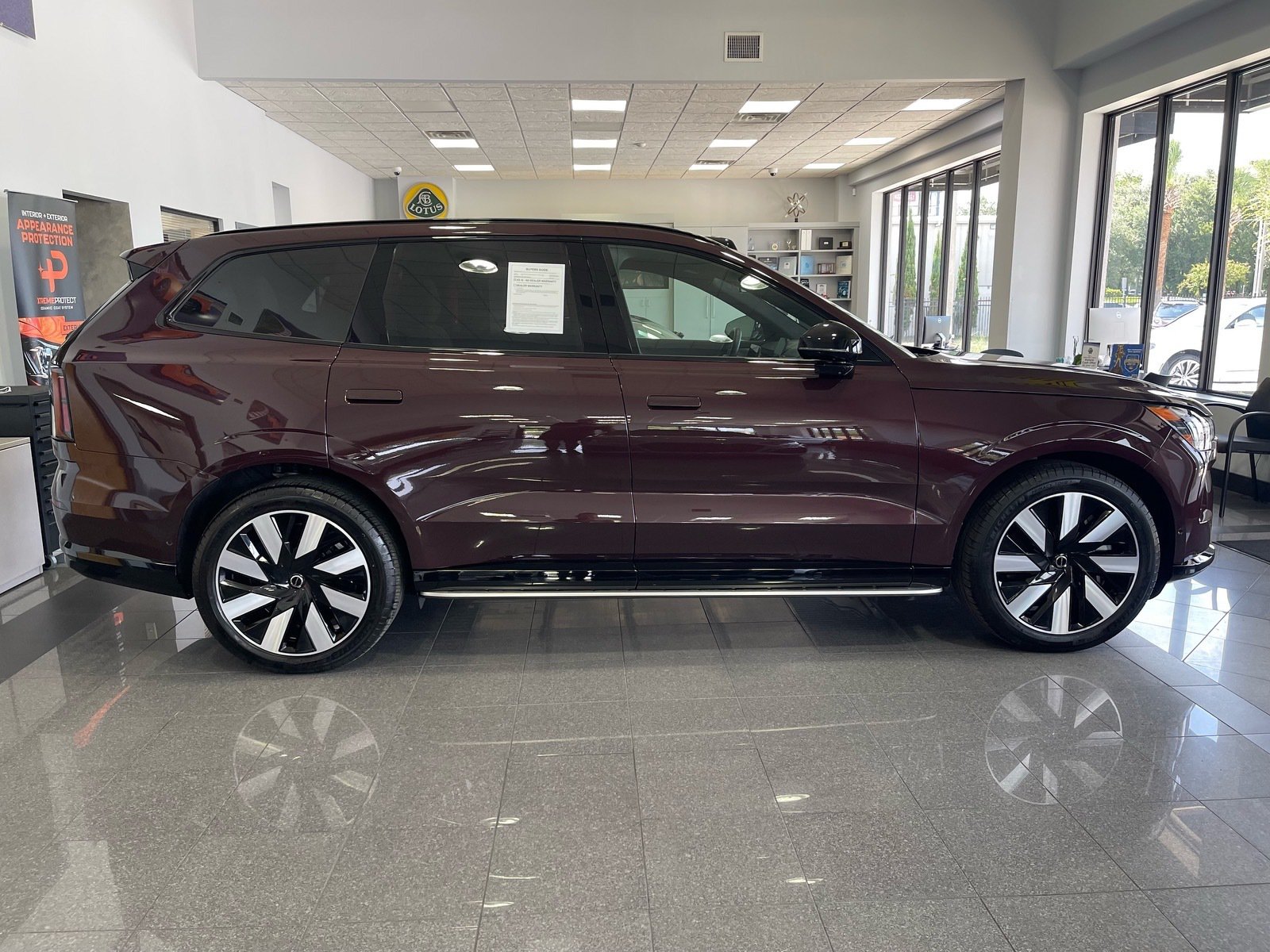 Used 2025 Volvo EX90 Ultra AWD/4WD image 6