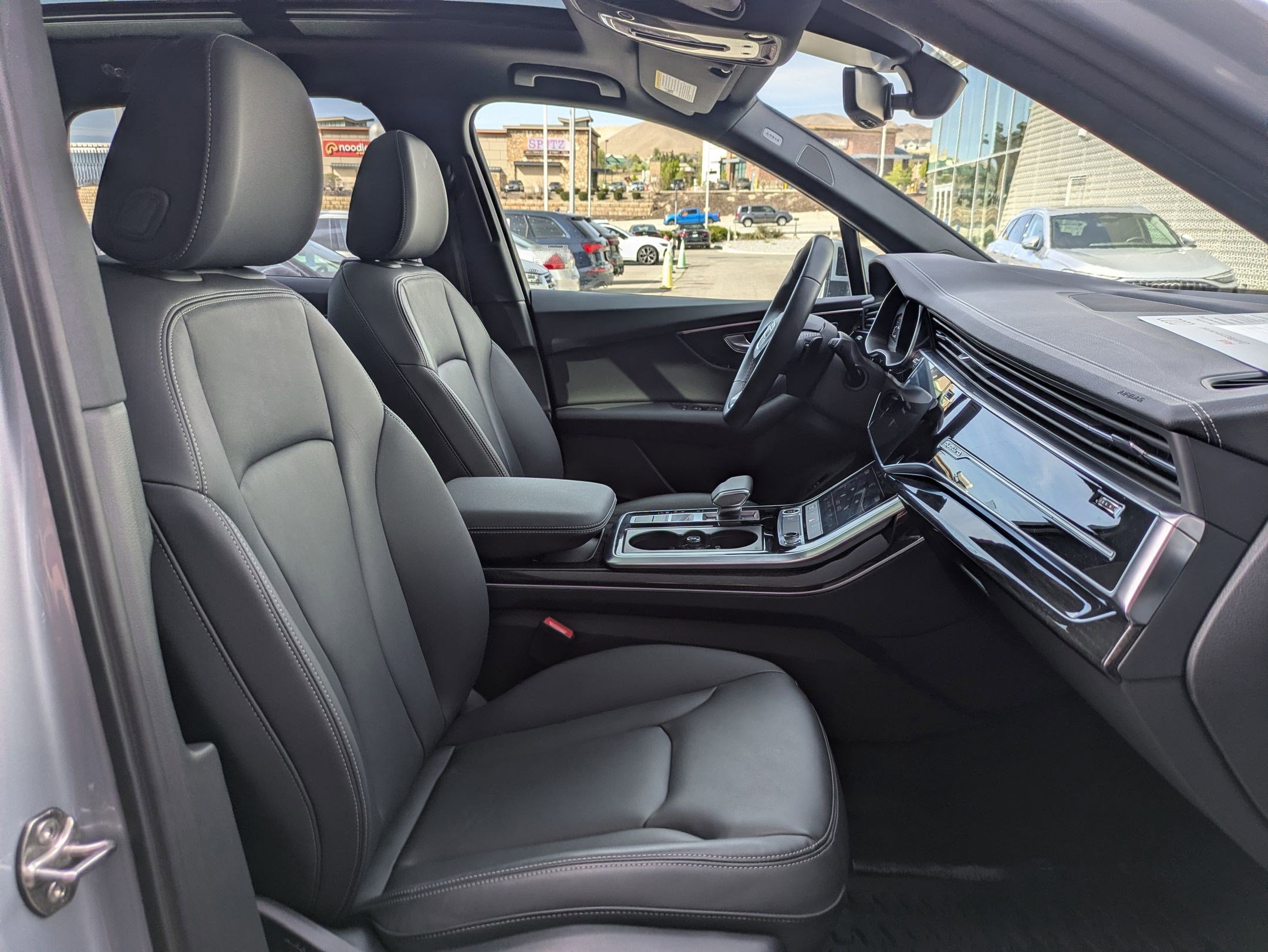 Certified 2025 Audi Q7 2.0T Premium w/ Convenience Plus Package image 29