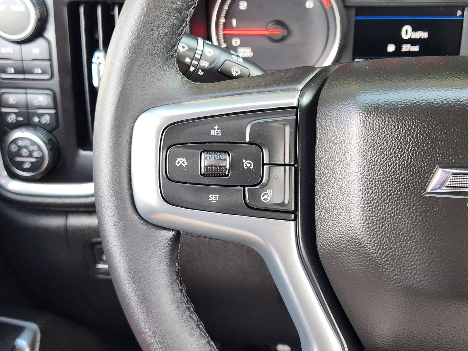 Used 2022 Chevrolet Silverado 1500 RST w/ Safety Package AWD/4WD image 32