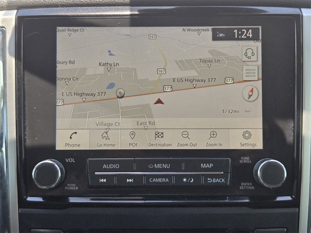 Used 2020 Nissan Titan SL w/ Moonroof Package image 17