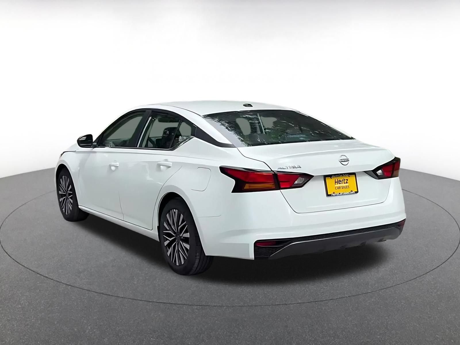 Used 2026 Nissan Altima 2.5 SV FWD image 11