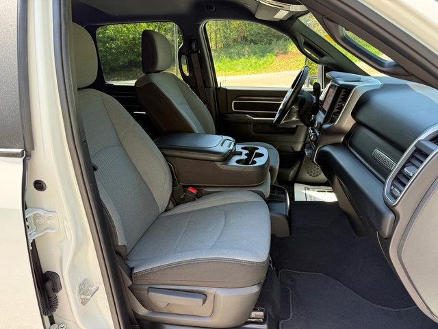 Used 2024 RAM 3500 Big Horn AWD/4WD image 18