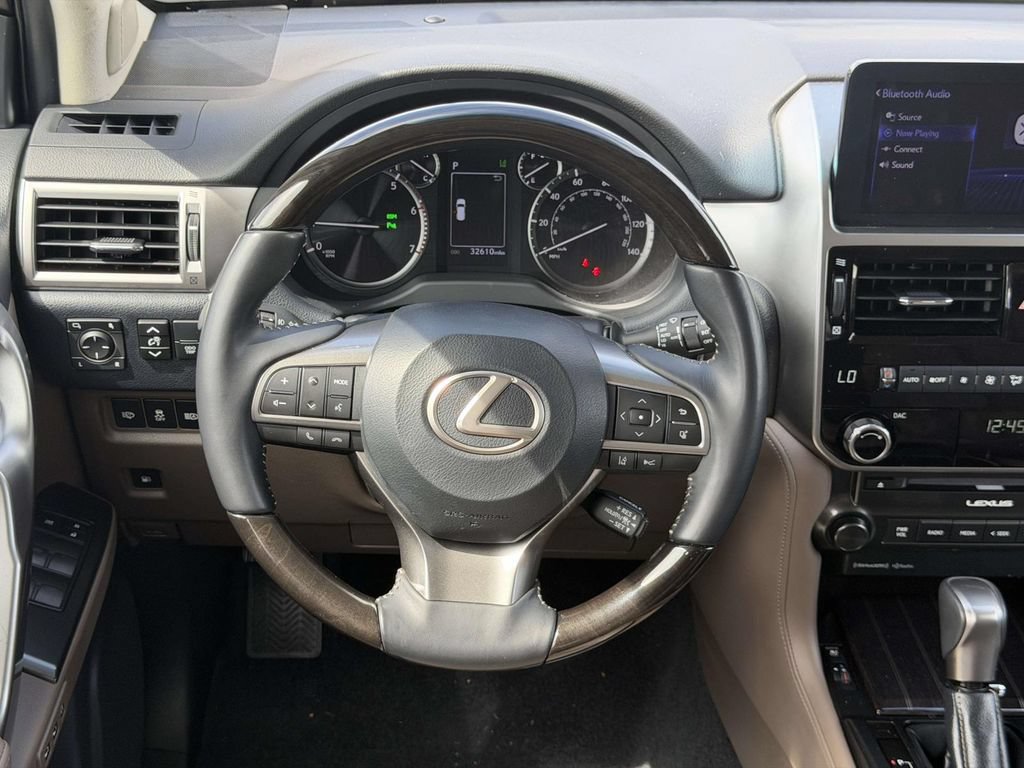 Used 2023 Lexus GX 460 Premium w/ Premium Package AWD/4WD image 15