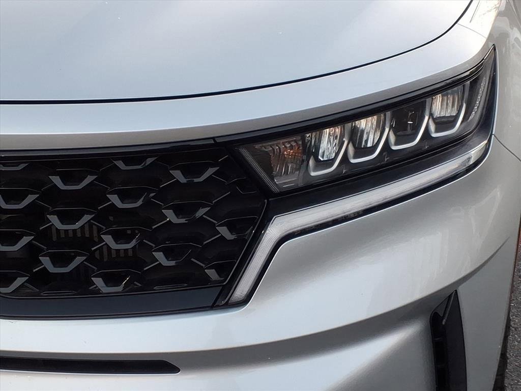 Used 2021 Kia Sorento EX w/ Panoramic Sunroof Package image 8