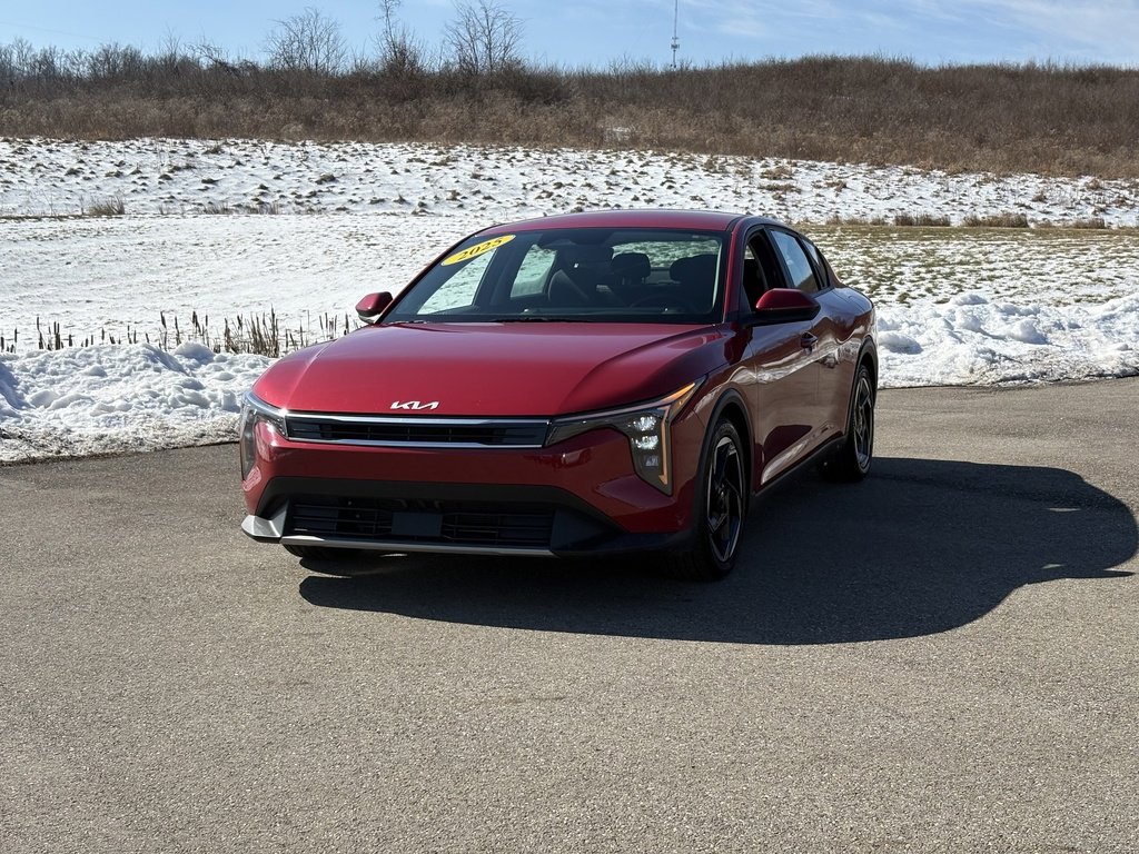 Used 2025 Kia K4 EX image 1