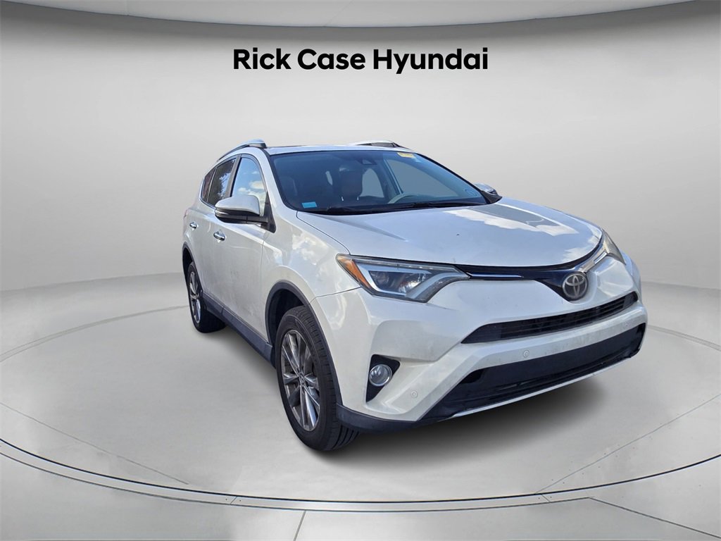 Used 2016 Toyota RAV4 Limited image 4