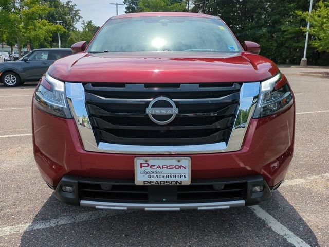 Used 2023 Nissan Pathfinder Platinum w/ Cargo Package AWD/4WD image 9